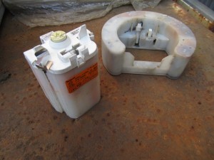 ニカド電池丸い物