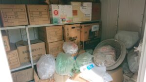 物置内の片付け前