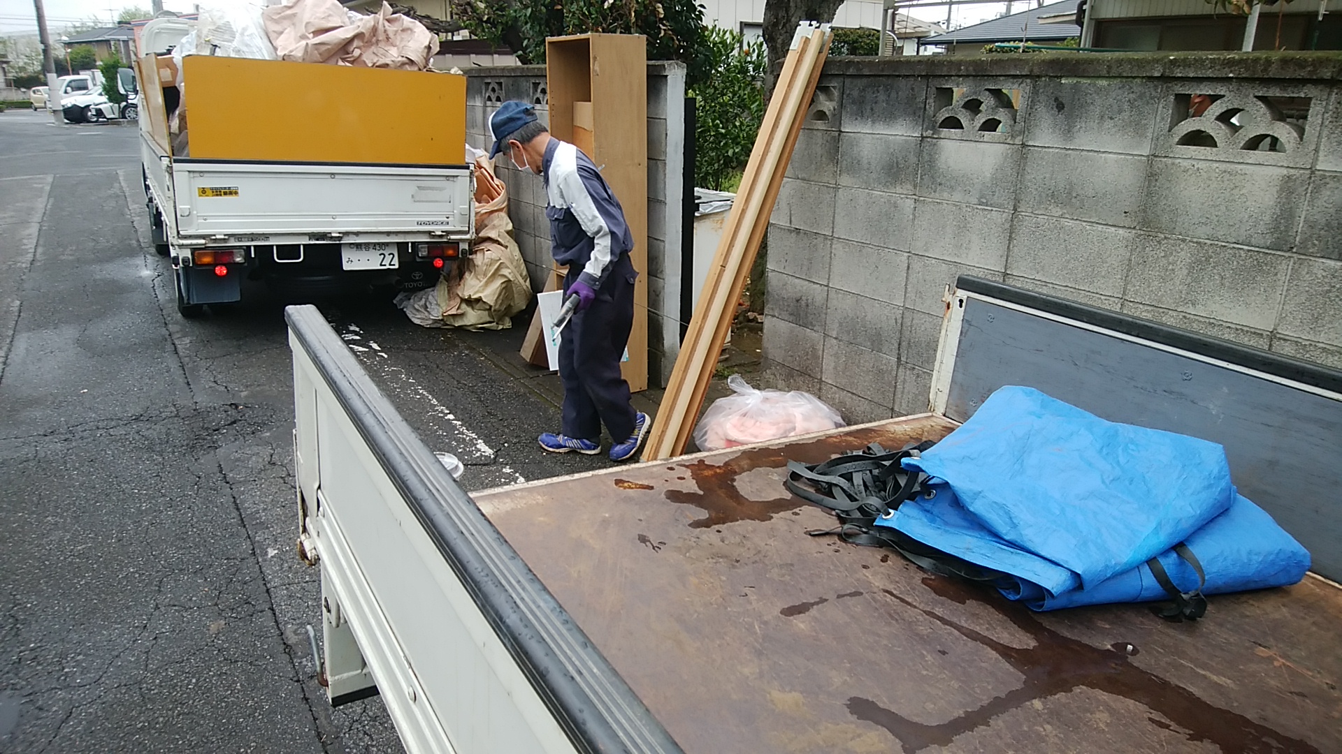 八潮市のアパートで遺品整理を行いました。