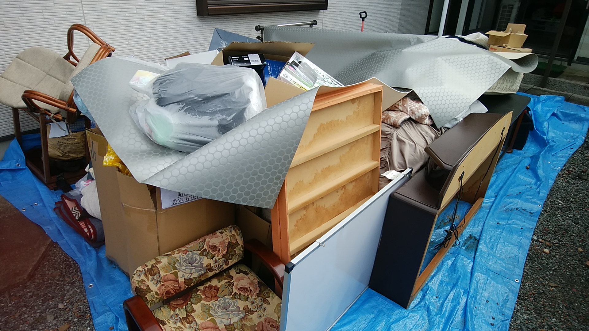不用品がまとめて置いてあるよ
