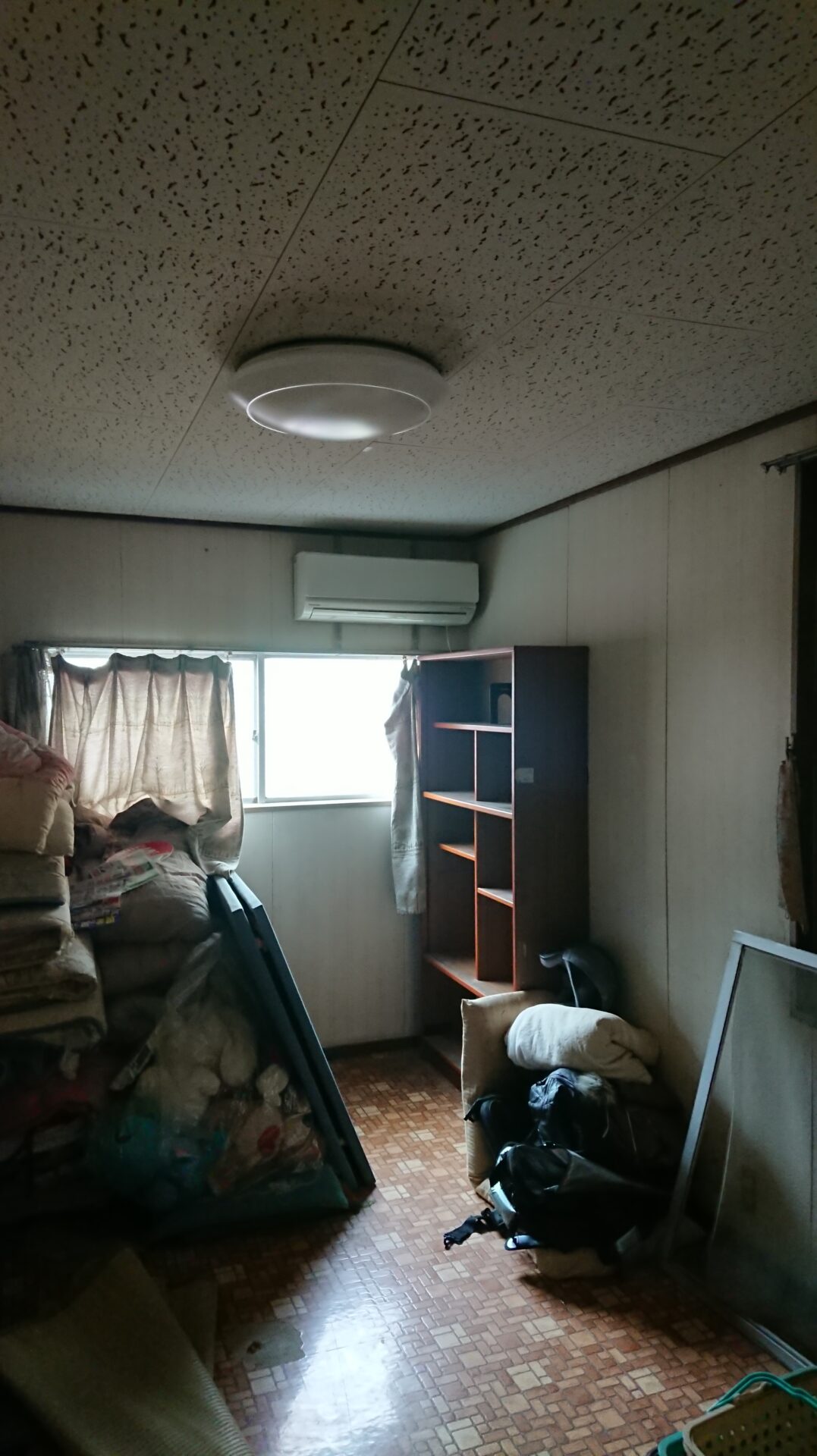 作業前:室内1部屋の仕分け前の様子(緑区)